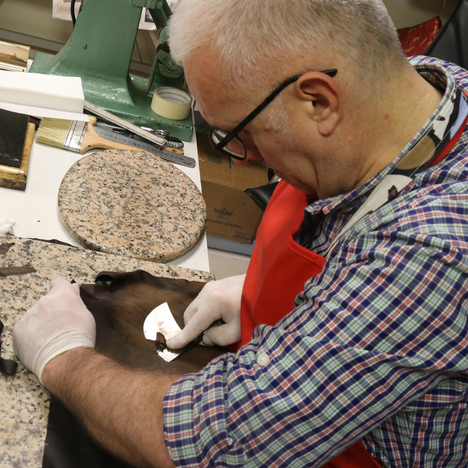 İSAR MÜCELLİTHANESİ AÇILDI