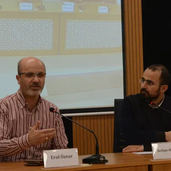 Üç Akademik Sergüzeşt